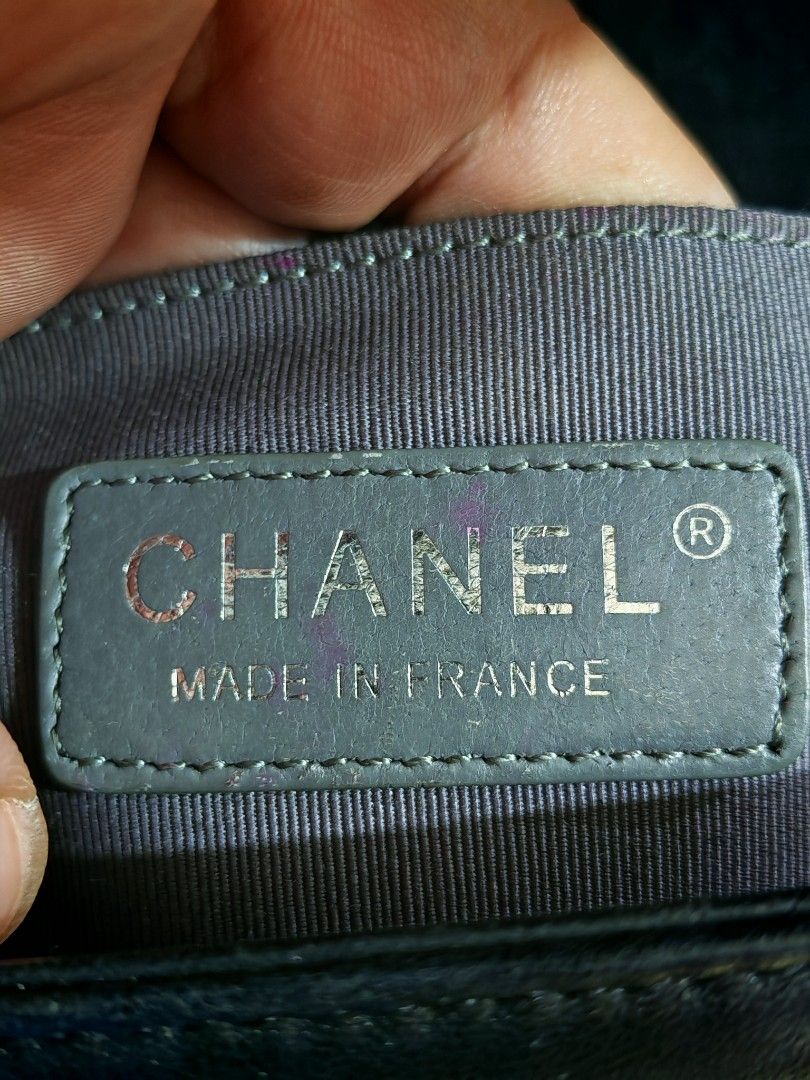 Chanel Black Quilted Leather Boy Bag (Category: Luxury Bags & Wallets) located in Manila. Submitted by cleverwhale_45b7bc (Listing ID 1460276433, Image 3). Description: - Classic black Chanel Boy bag - Quilted leather exterior - Silver hardware - Iconic Chanel logo clasp - Mixed leather and metal chain strap - Made in France - Versatile for day or night use.