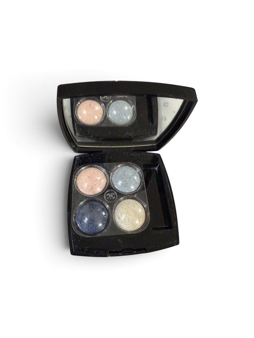 CHANEL Eye Color 78 Blue Noted (Category: Makeup) located in Davao. Submitted by gr8stmom_melissa (Listing ID 1460302353, Image 1). Description: Authentic Used.