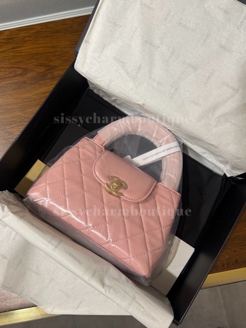 Chanel Kelly in sling (Category: Cross-body Bags) located in Pasig City. Submitted by sissycharm (Listing ID 1460249586, Image 3). Description: PLEASE READ: For a more detailed information about this beautiful bag, kindly message me. Thank you!.