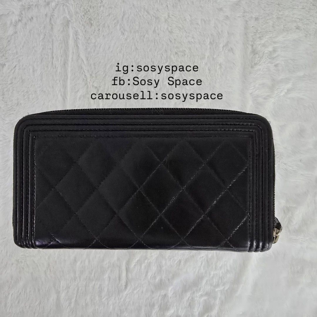 CHANEL LE BOY LONG ZIP WALLET (Category: Luxury Bags & Wallets) located in Lucena. Submitted by sosyspace (Listing ID 1460180406, Image 2). Description: C. H. A. N. E. L. 01B1P237 Le Boy Long Zipped Wallet 19.5 x 2.5 x 10.5 cm Series 20 Lambskin Leather Condition: PRELOVED I had the outer color changed to black from gold Inner original color Date sticker intact Still in very good condition for me. Steal Deal Price: PHP 28,500 + HF + SF 💜💜💜💜💜