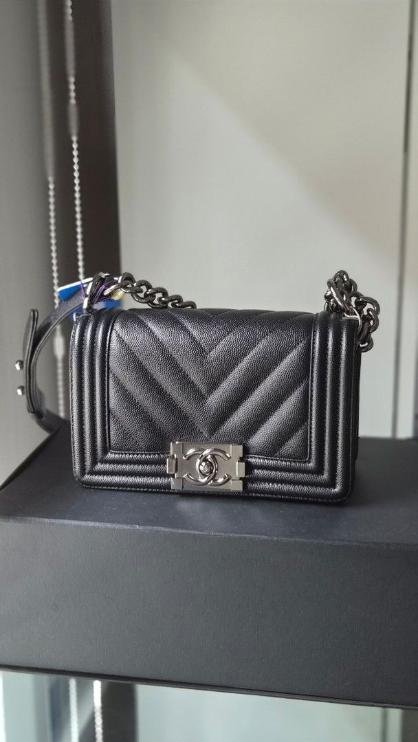 Chanel Leboy Caviar Small (Category: Luxury Bags & Wallets) located in Manila. Submitted by declutterwithme__ (Listing ID 1460156381, Image 2). Description: Chanel Leboy Caviar Small Like new polished silver hardware with entrupy, authenticity card, holo intact, box and dust bag P205k.