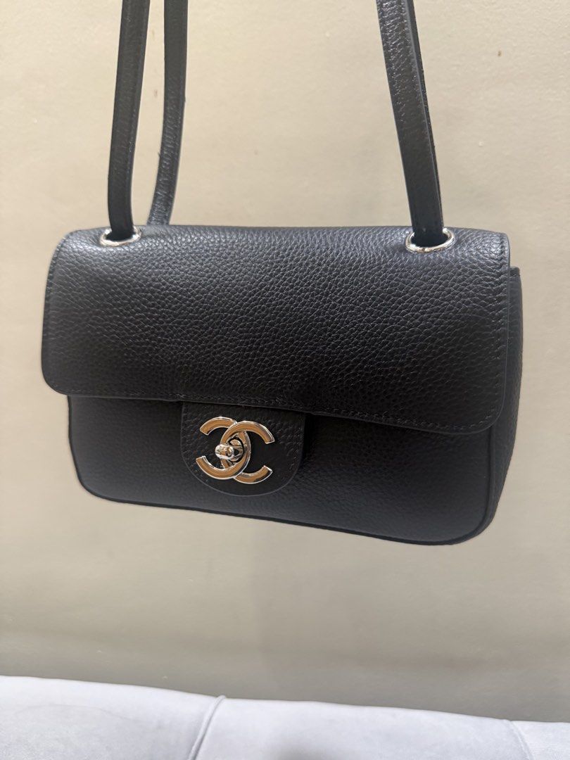 Chanel Mini Flap souplissimo (Category: Sling Bags) located in Mandaluyong City. Submitted by carldiem (Listing ID 1460206037, Image 2). Description: M. Blazi Silver Hardware.