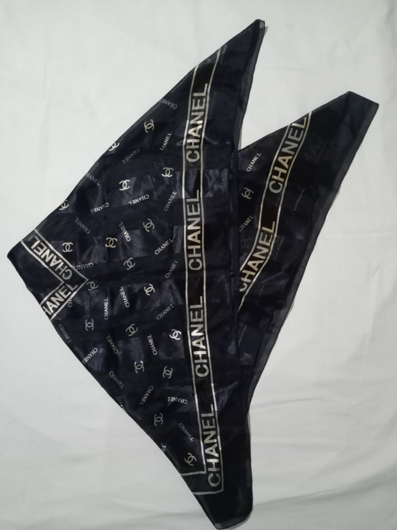 Chanel X Gucci Scarfs (Category: Women's Watches) located in Manila. Submitted by nicsblack (Listing ID 1460224510, Image 2). Description: No issue like new Plus free gucci scraf.