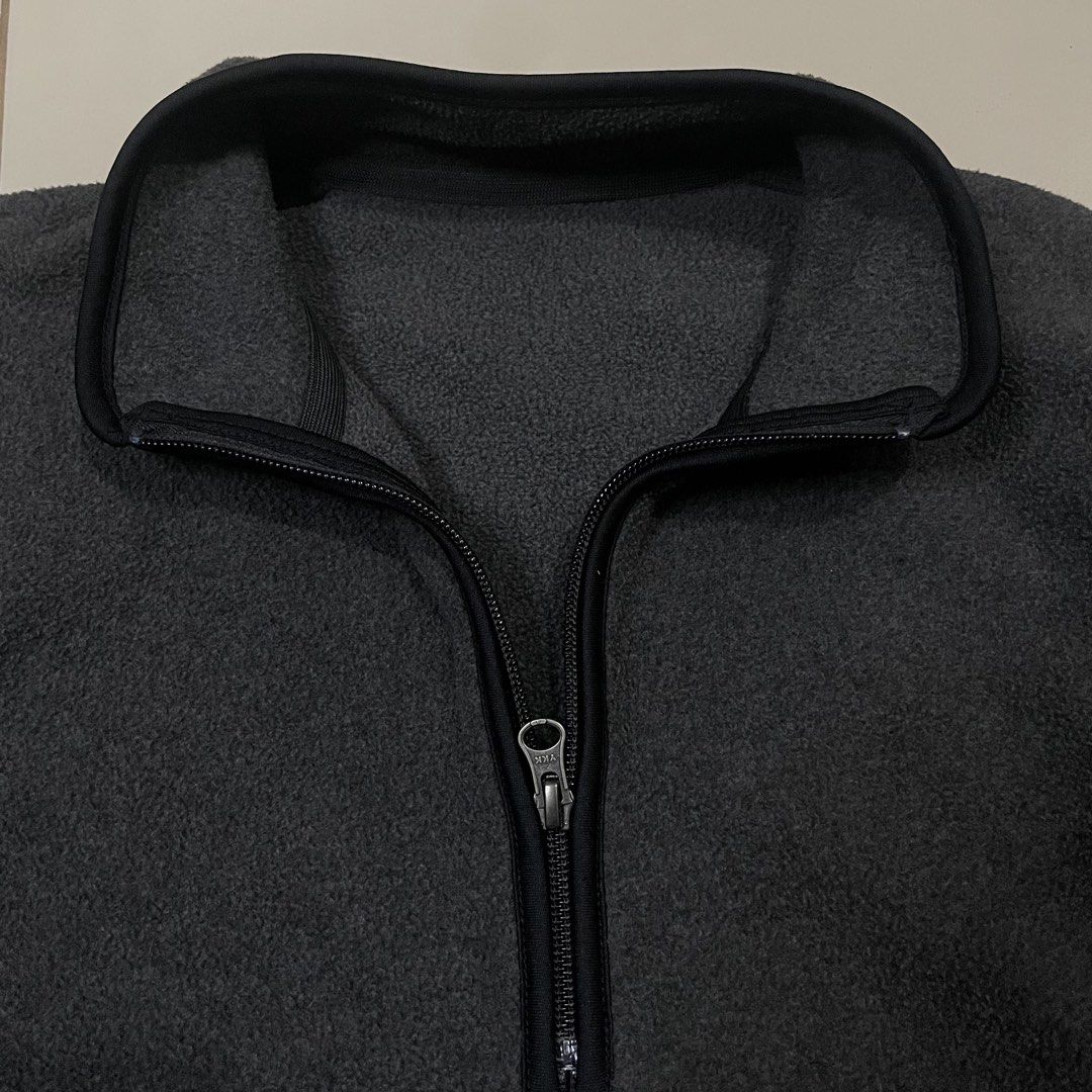 Charcoal Quarter Zip Pull Over (Category: Coats, Jackets and Outerwear) located in Manila. Submitted by bloodripsx (Listing ID 1460204136, Image 3). Description: .
