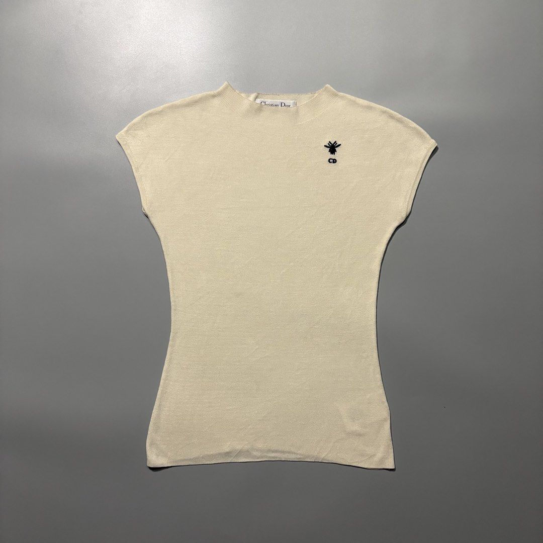 Christian Dior Sleeveless Knit Top (Category: Shirts) located in Tayabas. Submitted by tayabaskartell (Listing ID 1460107350, Image 1). Description: .