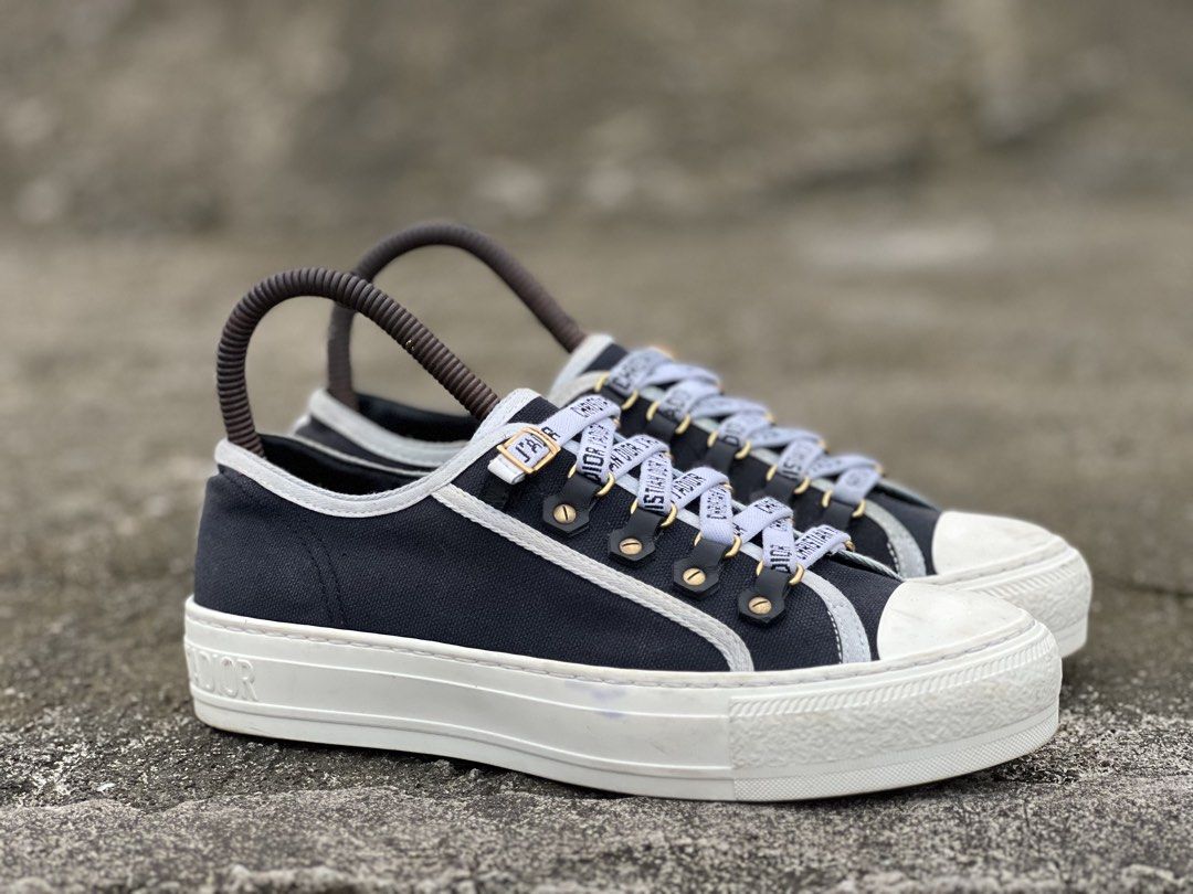 Christian dior walk n dior womens (Category: Sneakers) located in Pasig City. Submitted by store_4_all_season (Listing ID 1460254514, Image 2). Description: Size 36 Used - Very good No issue 📩📩📩 .