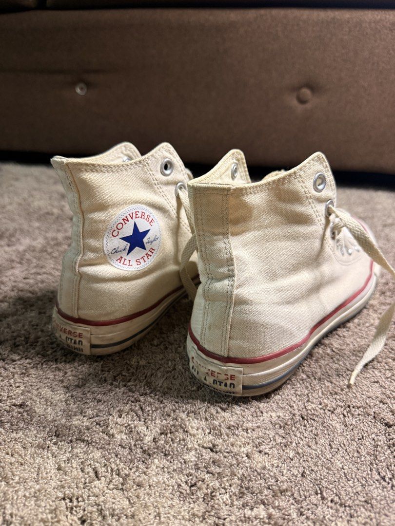 Chuck Taylor M5 / W7 (Category: Sneakers) located in Angeles City. Submitted by byeket (Listing ID 1460157831, Image 2). Description: Size: W7 / UK5 / EUR 37.5 / 24CM / M5 Visible scruffs but still in good condition. Just needs a cleaning to look new No box RFS: a bit small for my size, declutterring .