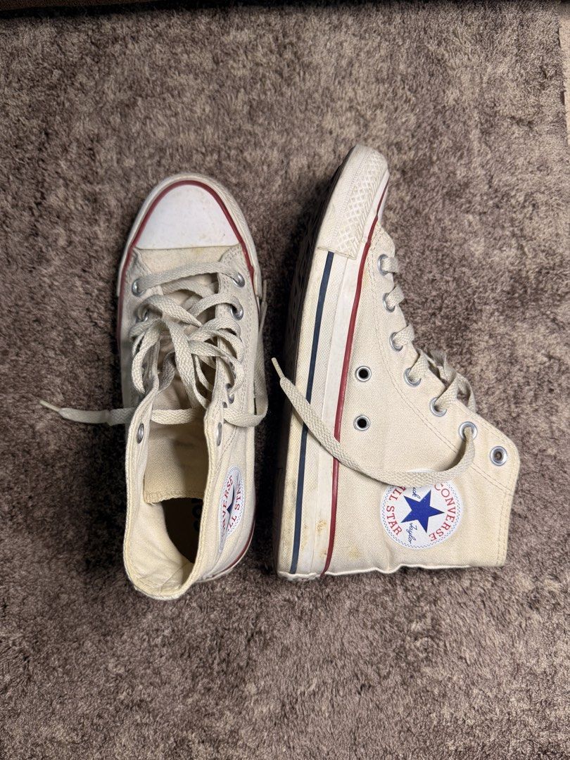 Chuck Taylor M5 / W7 (Category: Sneakers) located in Angeles City. Submitted by byeket (Listing ID 1460157831, Image 1). Description: Size: W7 / UK5 / EUR 37.5 / 24CM / M5 Visible scruffs but still in good condition. Just needs a cleaning to look new No box RFS: a bit small for my size, declutterring .
