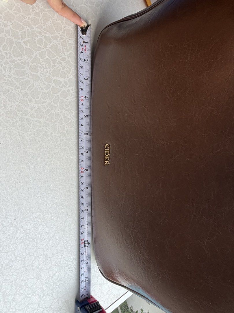 cider rectangular work bag (Category: Tote Bags) located in Singapore. Submitted by cocolouette (Listing ID 1460206691, Image 2). Description: cider work bag! chocolate brown color, closest to first pic miu miu beau bag doooooop 🤭 spacious interior with pockets. fits 13in macbook meetups at tamp only.