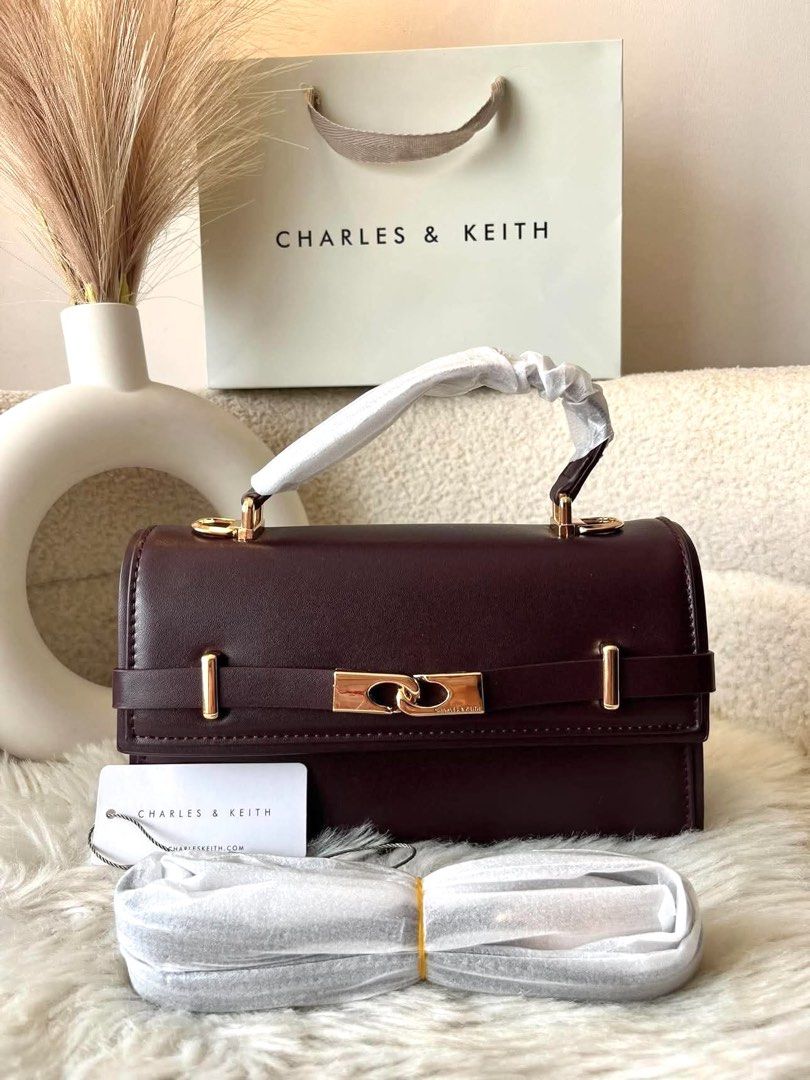 C&K Arlet Belted Top Handle Bag (Category: Cross-body Bags) located in Bulacan. Submitted by mykakarizza (Listing ID 1460190242, Image 3). Description: ONHAND NA ✨✨ ₱850 SALE C&K Arlet Belted Top Handle Bag Size: 21 cm x 6.5 cm x 12 cm Mall price: 4399 Add paperbag 100 📸 Actual pics! 🙋🏻‍♀️ ─── ✦ ─── ✦ ─── ✦ ─── ✦ ─── 🛍️ LOOKING FOR MORE RESELLERS 🛍️ ✨ Buy 3 pcs of ANY items — FREE SHIPPING NA!🚚 ✨ Buy 10 items → FREE SF + ₱50 OFF EACH! 💖 PM