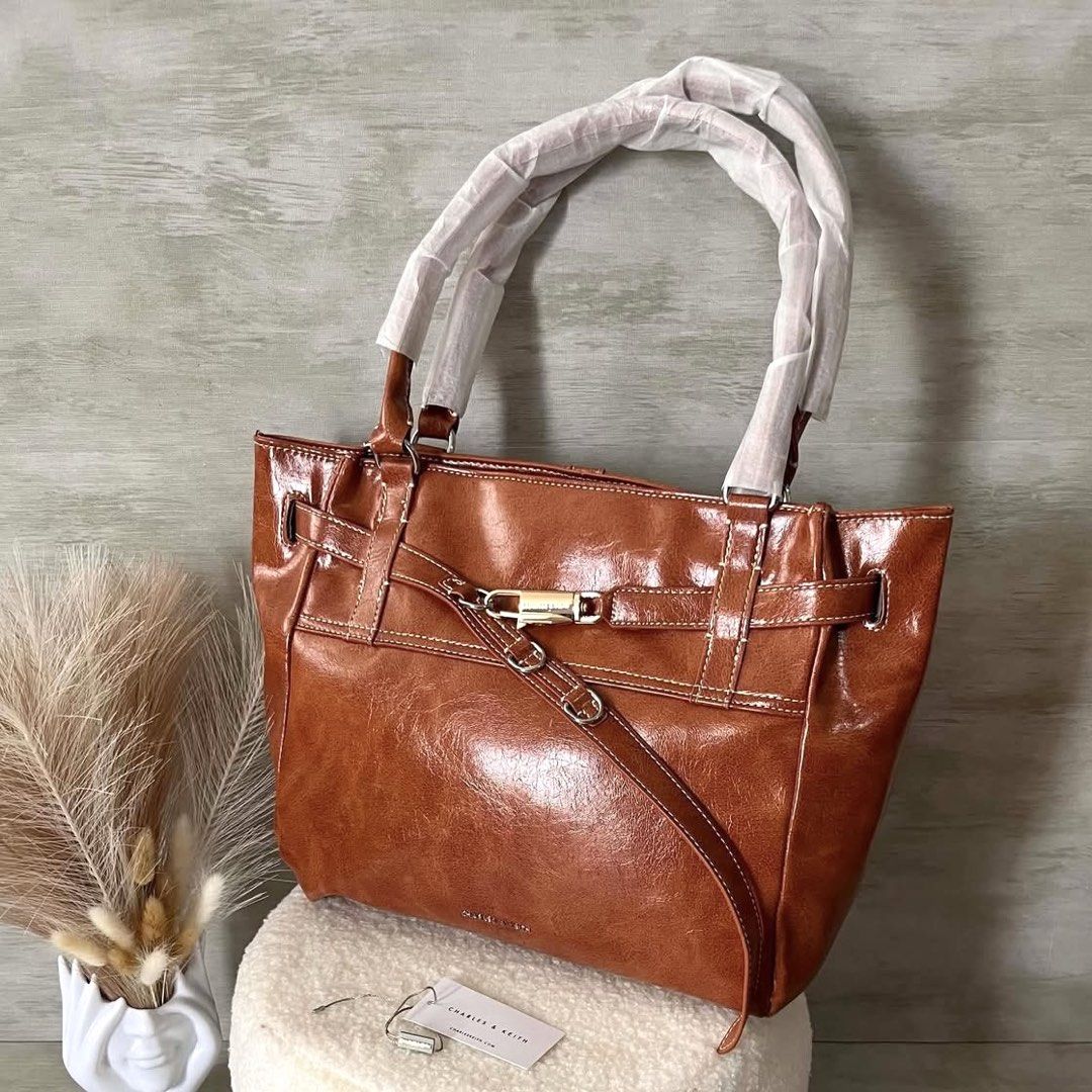 C&K Delfina Belted Tote Bag (Category: Tote Bags) located in Bulacan. Submitted by mykakarizza (Listing ID 1460293236, Image 3). Description: RESTOCK ✨✨ ₱950 only C&K Delfina Belted Tote Bag Size: Width 30-37 cm Depth 12 cm Height 26 cm Add paperbag 100 📸 Actual pics! 🙋🏻‍♀️ ─── ✦ ─── ✦ ─── ✦ ─── ✦ ─── 🛍️ LOOKING FOR MORE RESELLERS 🛍️ ✨ Buy 3 pcs of ANY items — FREE SHIPPING NA!🚚 ✨ Buy 10 items → FREE SF + ₱50 OFF EACH! 💖 PM us for 30 pcs &