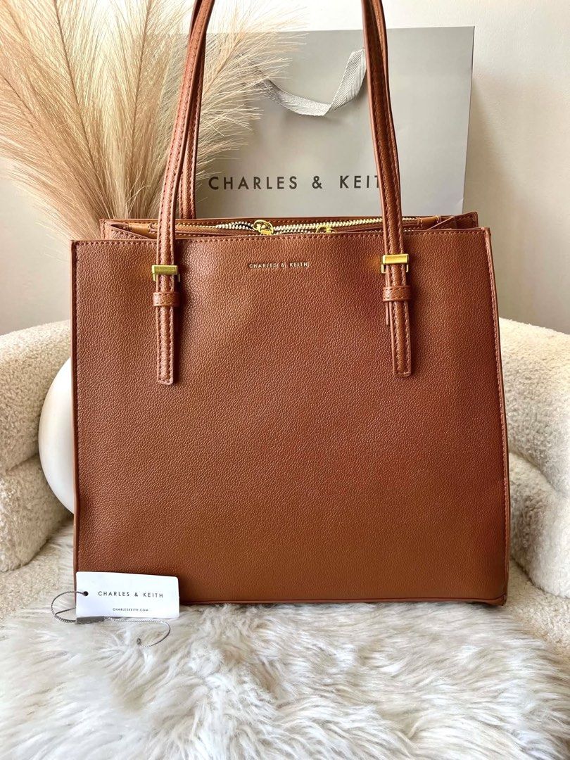 C&K Sansa Tote Bag (Category: Tote Bags) located in Bulacan. Submitted by mykakarizza (Listing ID 1460190664, Image 2). Description: SALE SALE✨✨ ₱850 nalanggg (Reg price 1050) C&K Sansa Tote Bag Size: 35 x 30 x 12 cm Add paperbag 100 📸 Actual pics! 🙋🏻‍♀️ ─── ✦ ─── ✦ ─── ✦ ─── ✦ ─── 🛍️ LOOKING FOR MORE RESELLERS 🛍️ ✨ Buy 3 pcs of ANY items — FREE SHIPPING NA!🚚 ✨ Buy 10 items → FREE SF + ₱50 OFF EACH! 💖 PM us for 30 pcs & up WS 🤍 #MallPullo