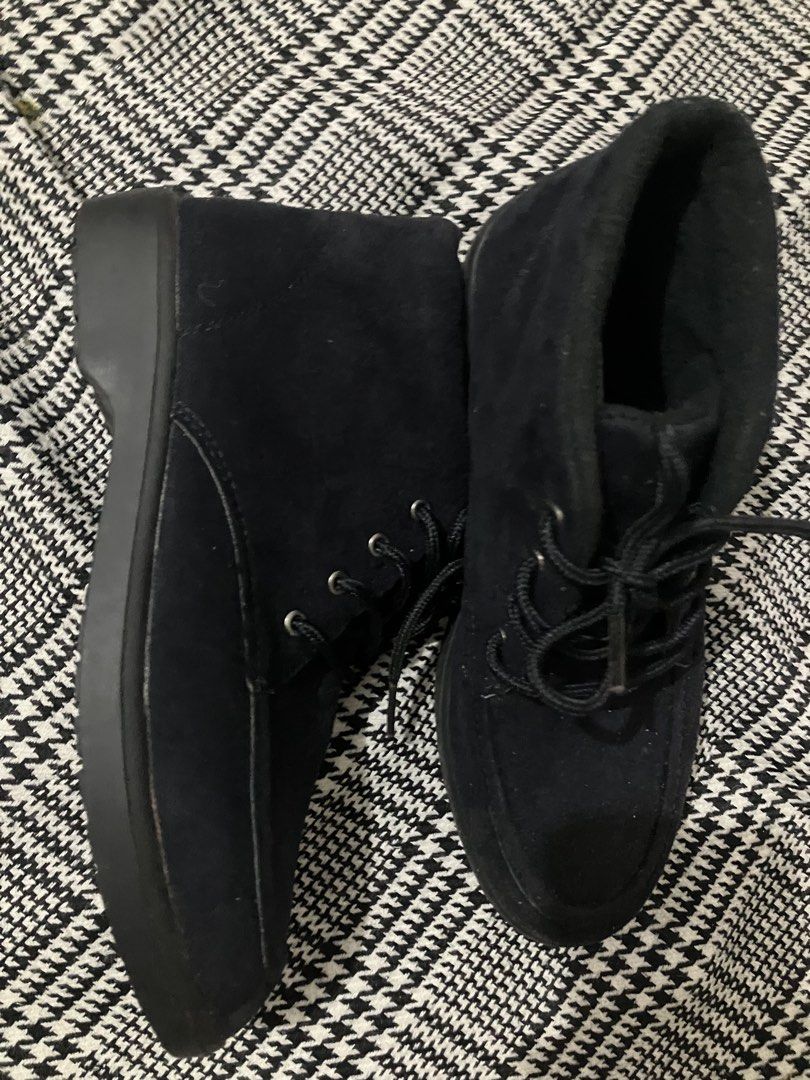 Classy suede ankle boots (Category: Boots) located in Angeles City. Submitted by jnwsurplus (Listing ID 1460172986, Image 1). Description: black suede lace-up ankle boots with moc-toe stitching and a thick platform sole..