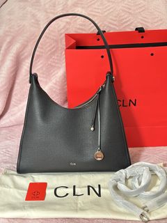 (Category: ) located in . Submitted by nanas_closet756 (Listing ID 1460129736, Image 1). Description: .
