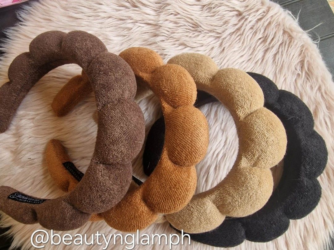 Cloud Bubble Headband (Brown,Khaki,Caramel,Black) (Category: Hair) located in Quezon City. Submitted by floreskari78555 (Listing ID 1460216681, Image 2). Description: The viral Cloud Bubble Headband is here! ☁️✨ ​Keep your hair dry and out of your face with these super soft, puffy headbands. Available in four everyday colors: Brown, Khaki, Caramel, and Black. ​Highly recommended for: ​Skincare and makeup routines ​Bridesmaid gifts & tokens ​PR ki