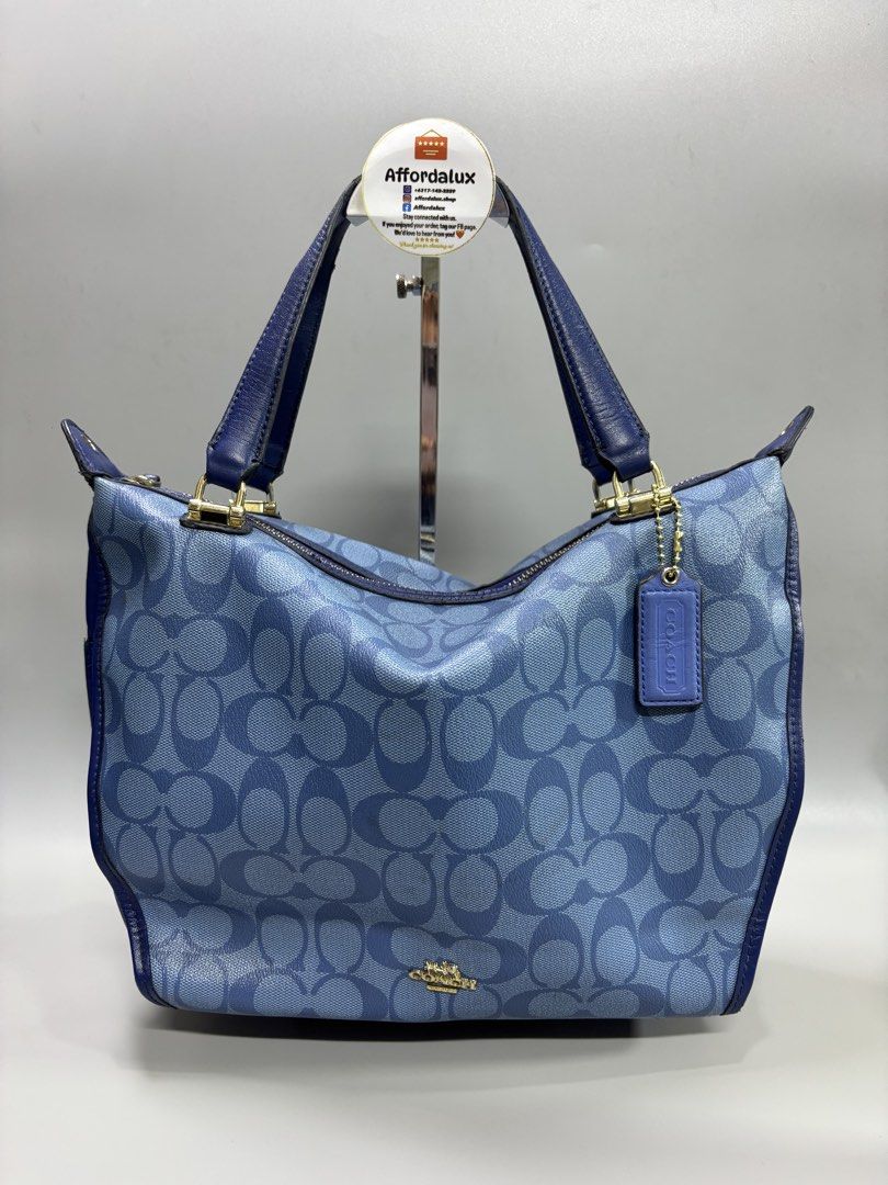 Coach bags 1.5k each 5k bundle (Category: Luxury Bags & Wallets) located in Manila. Submitted by affordaluxonlineshop (Listing ID 1460292950, Image 1). Description: 1.5k each Blue - no sling White - bakbak creed Black - no sling Canvas tote - sign of use sa patent leather.