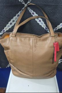(Category: ) located in . Submitted by affordabags_cd (Listing ID 1460199991, Image 1). Description: .