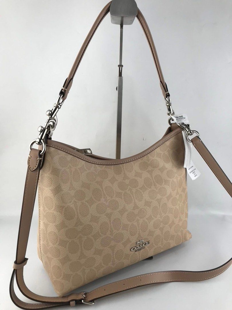Coach Laurel Hobo (Category: Shoulder Bags) located in Binan City. Submitted by pinkykeenshop (Listing ID 1460281608, Image 3). Description: .
