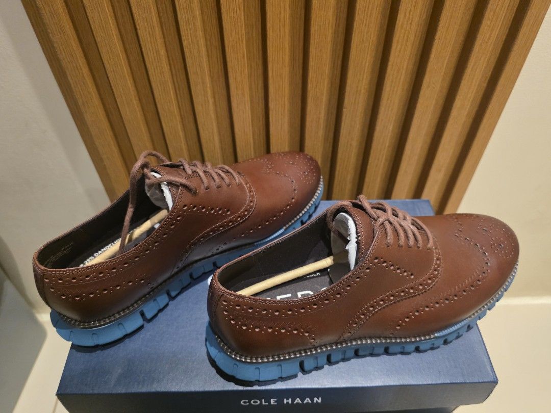 COLE HAAN WINGTIP OXFORD (Category: Sneakers & Footwear) located in Manila. Submitted by iantrepreneuer (Listing ID 1460151067, Image 2). Description: Cole Haan Wingtip Oxford Color: Hickory/Dark Chocolate Size: US 8.5 W Brand New Mall Price: 13,995.