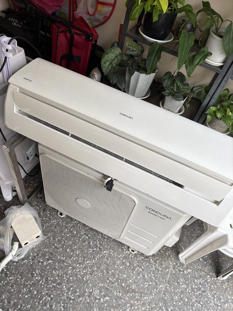 Condura 2.5 Split type Air Conditioner Inverter (Category: Air Conditioning and Heating) located in Marikina City. Submitted by marjpc (Listing ID 1460201028, Image 3). Description: With free wall bracket for compressor Bought June 2018 Working well There is a minor flaw in the compressor, small hole. It just needs to be sealed before refilling the freon. NO reservation, first to pay basis GCash, BPI Transfer For pick up only. Any same day courie