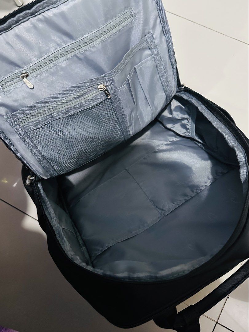 Cosé Black Backpack – Laptop Compartment & Multiple Pockets (Category: Backpacks) located in Quezon City. Submitted by yani_gleich (Listing ID 1460275948, Image 3). Description: Used it once for testing. Brand: Cosé Color: Black Type: Backpack / daypack /work bag Closure: Zipper Handles: 2 top carry handles Straps: Adjustable shoulder straps Pockets: Spacious main compartment, laptop compartment, large front zippered pocket, and side pockets Logo