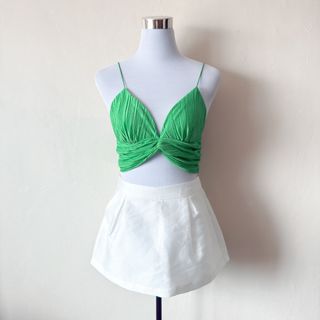 (Category: ) located in . Submitted by rosywardrobe (Listing ID 1460192948, Image 1). Description: .
