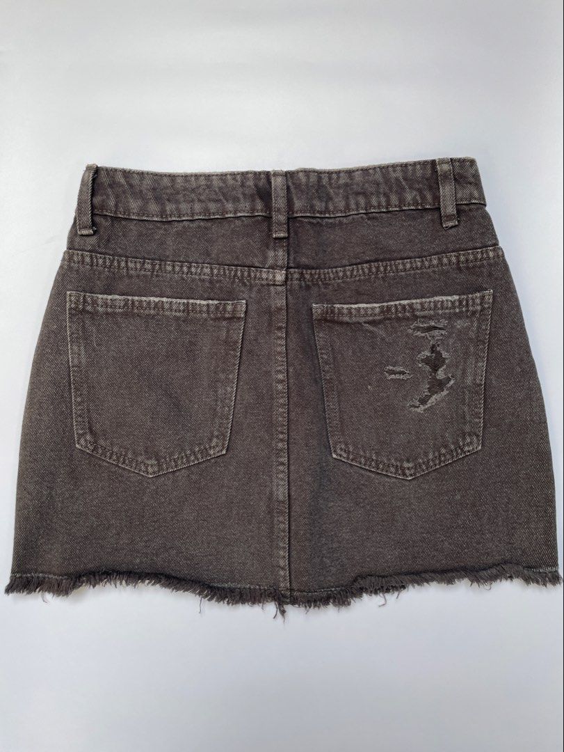 Cotton On Denim Micro Mini Skirt - Washed Black (Category: Skirts) located in Davao. Submitted by riab_qt (Listing ID 1460302431, Image 3). Description: - Cotton On washed black denim micro mini skirt - Frayed hem detail - Distressed rip on back right pocket - Button and zip closure - Classic five-pocket styling - Perfect staple piece for your wardrobe - Size 27” | Length 14”.
