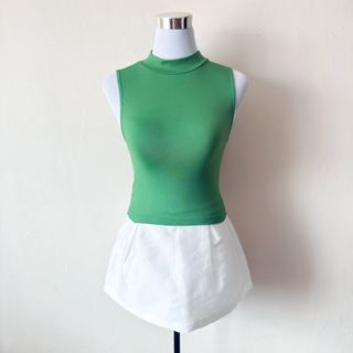 (Category: ) located in . Submitted by rosywardrobe (Listing ID 1460192114, Image 1). Description: .