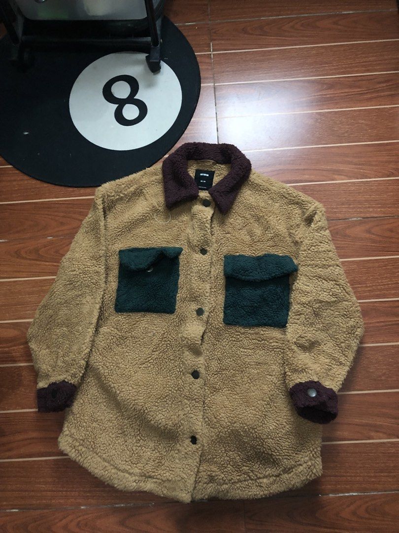 COTTON-ON COAT (Category: Coats, Jackets and Outerwear) located in Cavite. Submitted by secondhandco.archive552 (Listing ID 1460276358, Image 1). Description: COTTON-ON COAT 📌W(22.5) L(31) FULL SLEEVES(29) 📌ISSUE: N/A 📌COLOR RATE: 9.9/10 📌CONDITION: 9.9/10 .