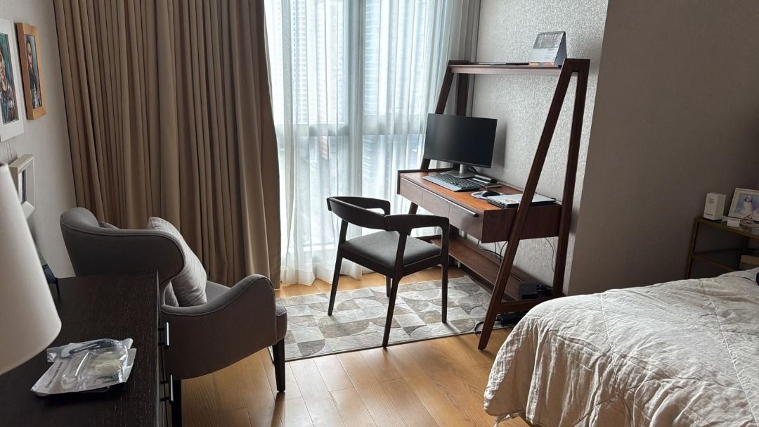 Crate and Barrel Desk with Drawers (Category: Office Furniture & Fixtures) located in Mandaluyong City. Submitted by bejar1976 (Listing ID 1460127278, Image 2). Description: https://crateandbarrel.com.ph/products/tate-50-walnut-wood-standing-desk-with-drawers.