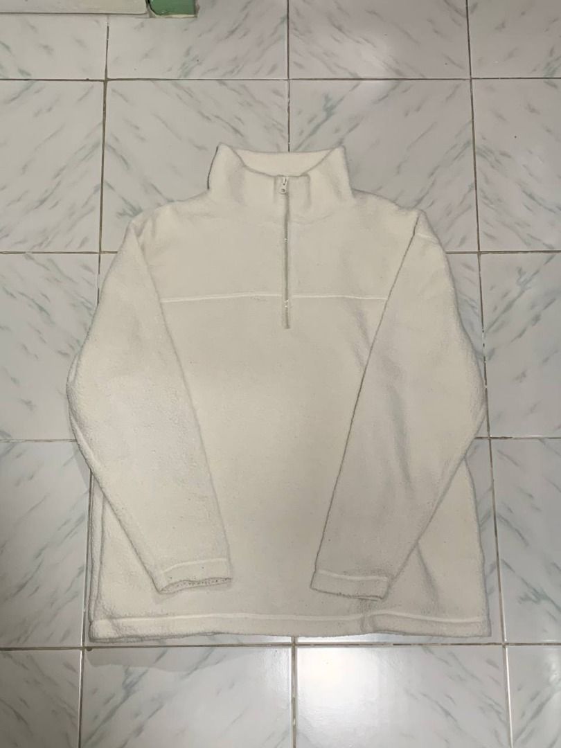 Cream Fleece Half Zip Pullover (Category: Coats, Jackets and Outerwear) located in Marikina City. Submitted by cosmicfish_aad03c (Listing ID 1460148080, Image 1). Description: Cozy cream fleece pullover with a half-zip and stand-up collar. Soft and perfect for casual wear. L - 26.5 W - 20.