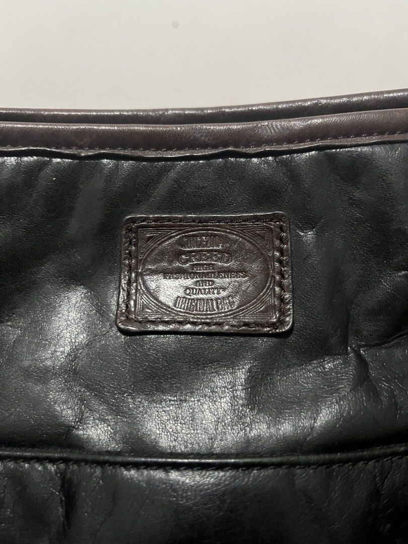 Creed x Men’s Bigi Leather Bag (Category: Sling Bags) located in Urdaneta. Submitted by supremo_fi (Listing ID 1460120152, Image 3). Description: CREED x Men’s Bigi Collaboration Leather Bag Excellent condition All zippers intact and working Authentic Strap Included Pm for more info.