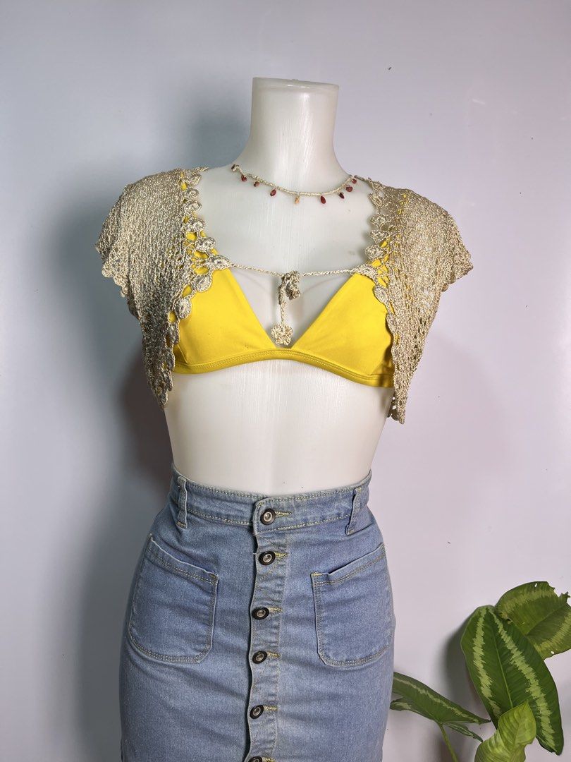Crochet Bolero Knit Mesh (Category: Others Tops) located in Mexico. Submitted by amaya_thriftstore (Listing ID 1460246120, Image 3). Description: ALL FOR 300! Style: Cropped Boleros, Cardigans, Mesh Tops, Shrugs Colors: Black, White, Gold, Peach Details: Lace, Crochet, Pearl beads, Pointelle knit, Puff sleeves, Sheer mesh Vibes: Y2K, Boho, Romantic, Office to Beach layering Best paired with: Tube top, bralette, or inner top + highwaist skirt/jean
