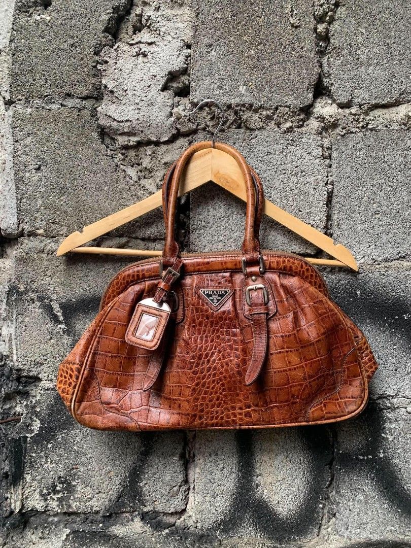 Crocodile rare prada (Category: Luxury Bags & Wallets) located in Davao. Submitted by terrencefinds (Listing ID 1460221341, Image 1). Description: Rank B with issue but still use padin gana padun zipper.