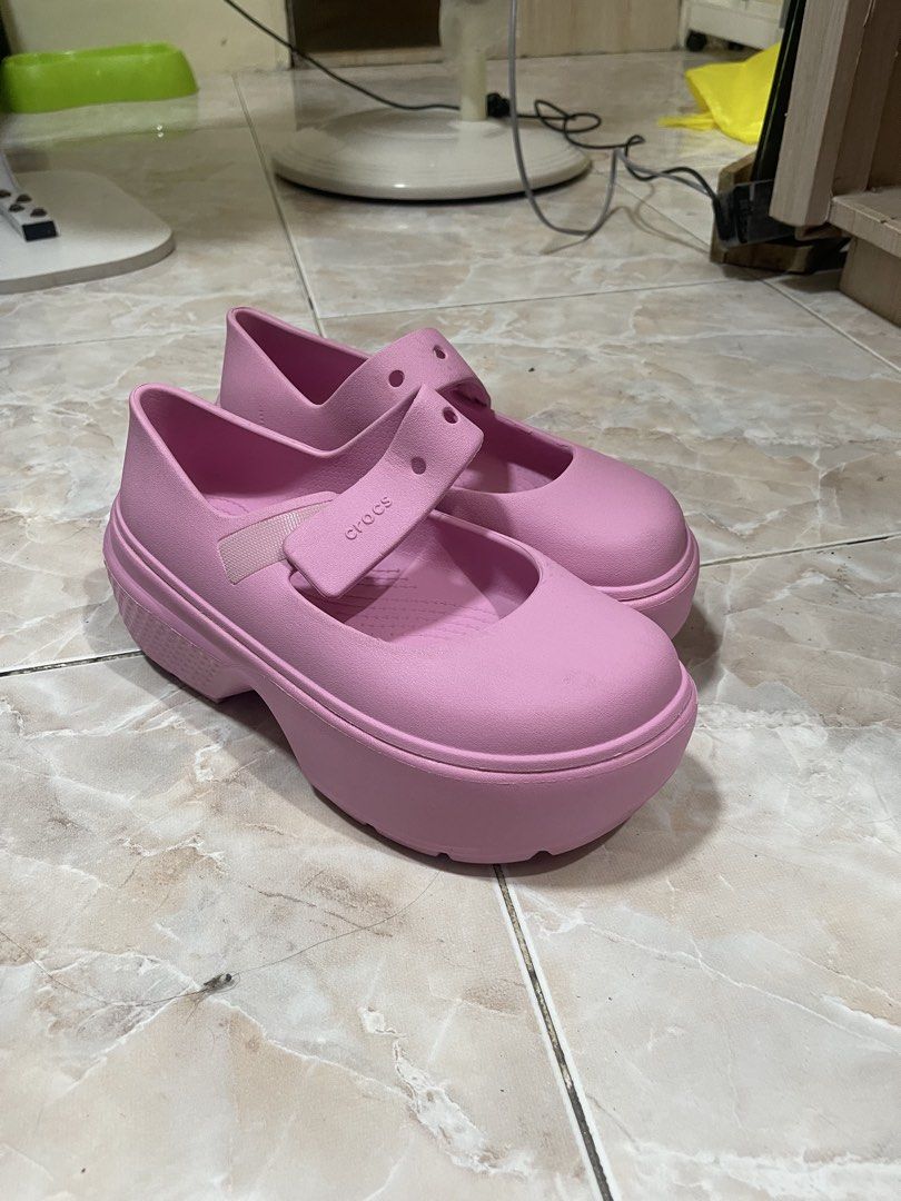 Crocs Stomp Mary Jane in Pink (Category: Flats & Sandals) located in Manila. Submitted by talas.pieces (Listing ID 1460197924, Image 1). Description: Crocs Stomp Mary Jane in Pink FOR SALE PRICE: ₱1,500 Condition: Pre-loved shoes Worn ONCE only Color way: Pink Size: 7 SRP/Bought before: ₱4,495 Mode of Payment: BPI/GCASH/Maribank Delivery: J&T or Lalamove .