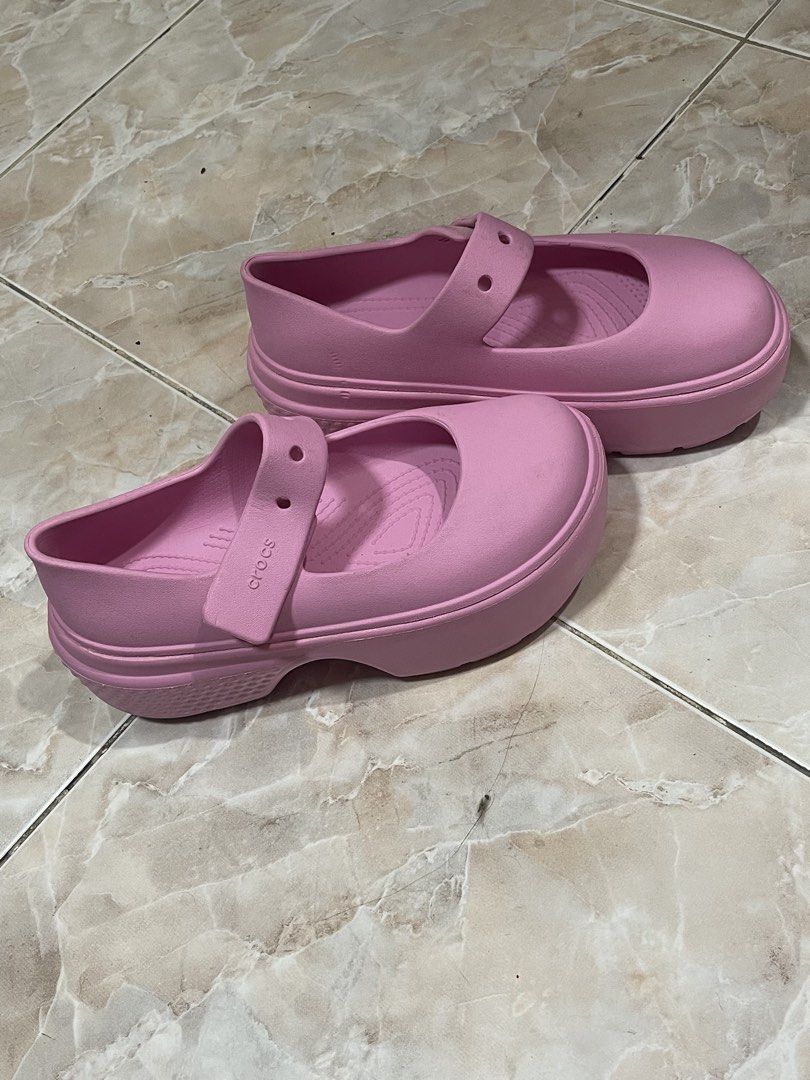 Crocs Stomp Mary Jane in Pink (Category: Flats & Sandals) located in Manila. Submitted by talas.pieces (Listing ID 1460197924, Image 3). Description: Crocs Stomp Mary Jane in Pink FOR SALE PRICE: ₱1,500 Condition: Pre-loved shoes Worn ONCE only Color way: Pink Size: 7 SRP/Bought before: ₱4,495 Mode of Payment: BPI/GCASH/Maribank Delivery: J&T or Lalamove .