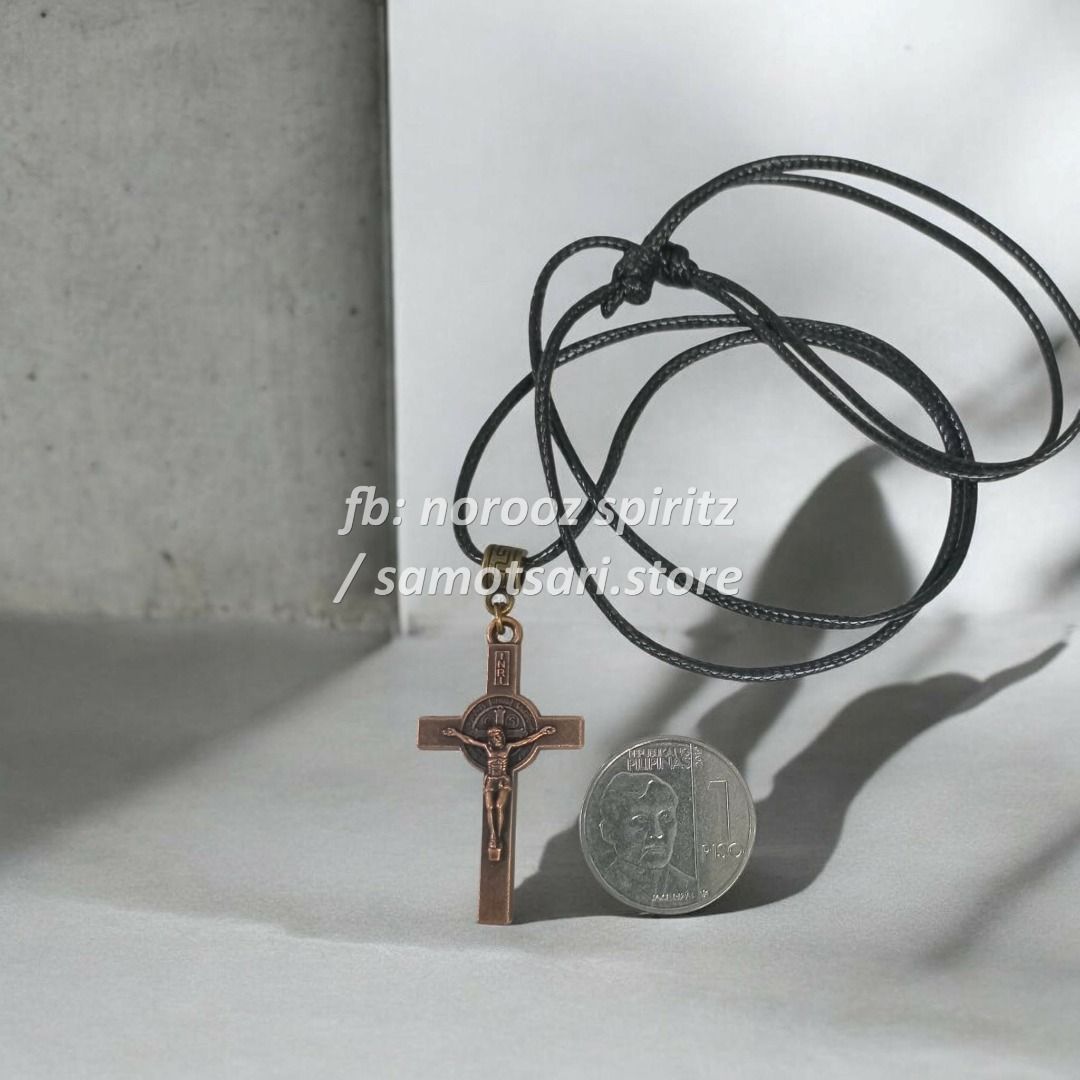 CSNR95 — CRUCIFIX NECKLACE | ₱120 (Category: Religious Items) located in Pasig City. Submitted by samotsari.store (Listing ID 1460195622, Image 3). Description: ✝️ CSNR95 — CRUCIFIX NECKLACE | ₱120 Mula 2020, para sa kids & teenagers—ngayon, pati adults at buong pamilya, nagustuhan na rin. ❤️ Adjustable ang tali kaya fit for kids, teenagers & adults. Perfect for everyday wear, gift, o simpleng paalala ng ating pananampalataya. 🙏 Simple. Meaningf