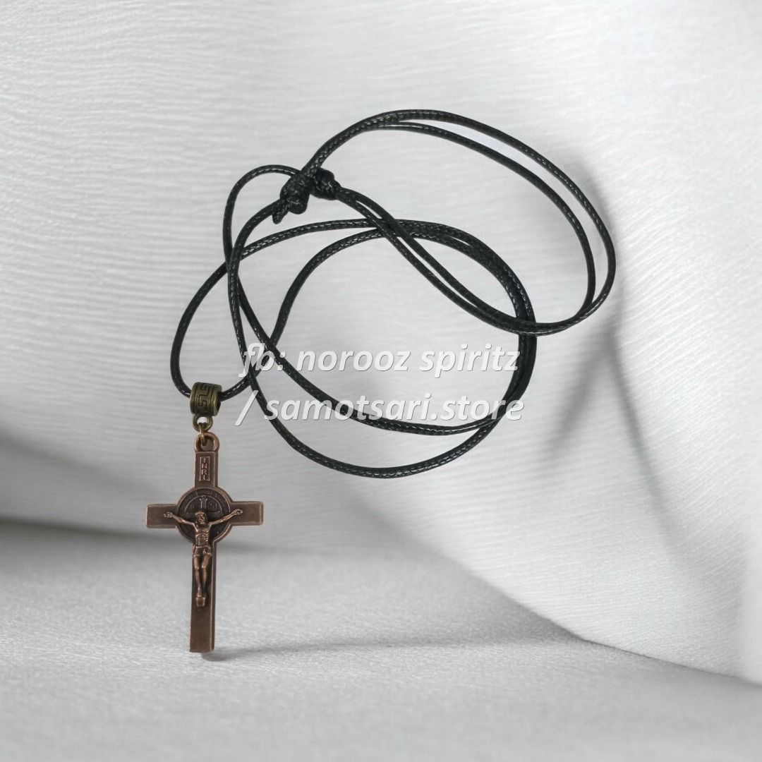 CSNR95 — CRUCIFIX NECKLACE | ₱120 (Category: Religious Items) located in Pasig City. Submitted by samotsari.store (Listing ID 1460195622, Image 2). Description: ✝️ CSNR95 — CRUCIFIX NECKLACE | ₱120 Mula 2020, para sa kids & teenagers—ngayon, pati adults at buong pamilya, nagustuhan na rin. ❤️ Adjustable ang tali kaya fit for kids, teenagers & adults. Perfect for everyday wear, gift, o simpleng paalala ng ating pananampalataya. 🙏 Simple. Meaningf