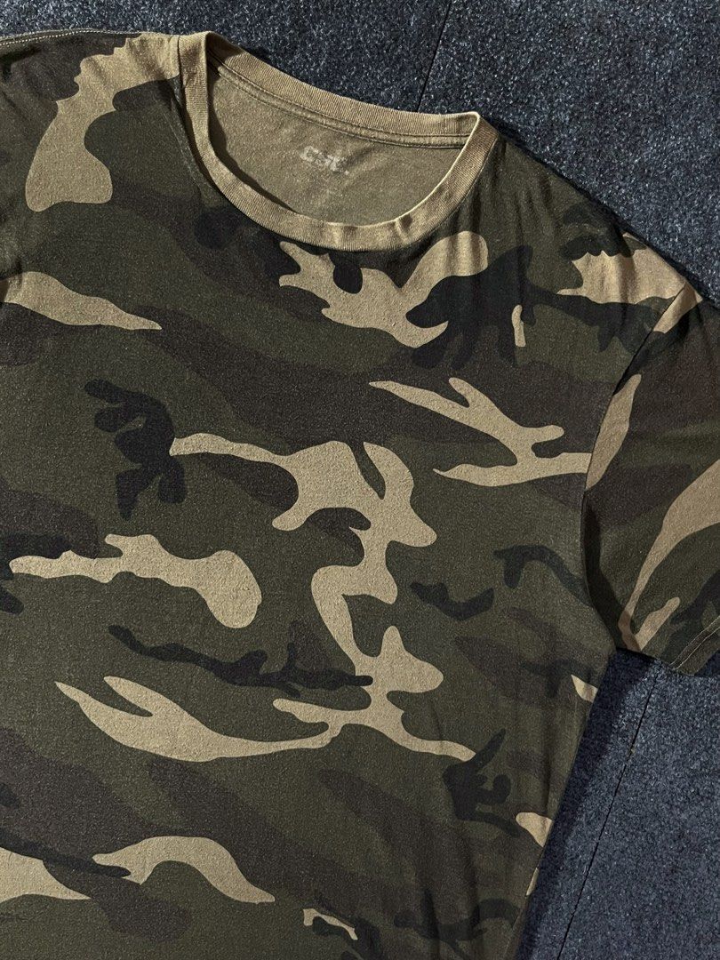 CST Camouflage T-shirt (Category: Tshirts & Polo Shirts ) located in Los Banos. Submitted by reworn.clo2026 (Listing ID 1460113454, Image 2). Description: Size: XL * Width: 23.5 * Length: 30 * Good condition.