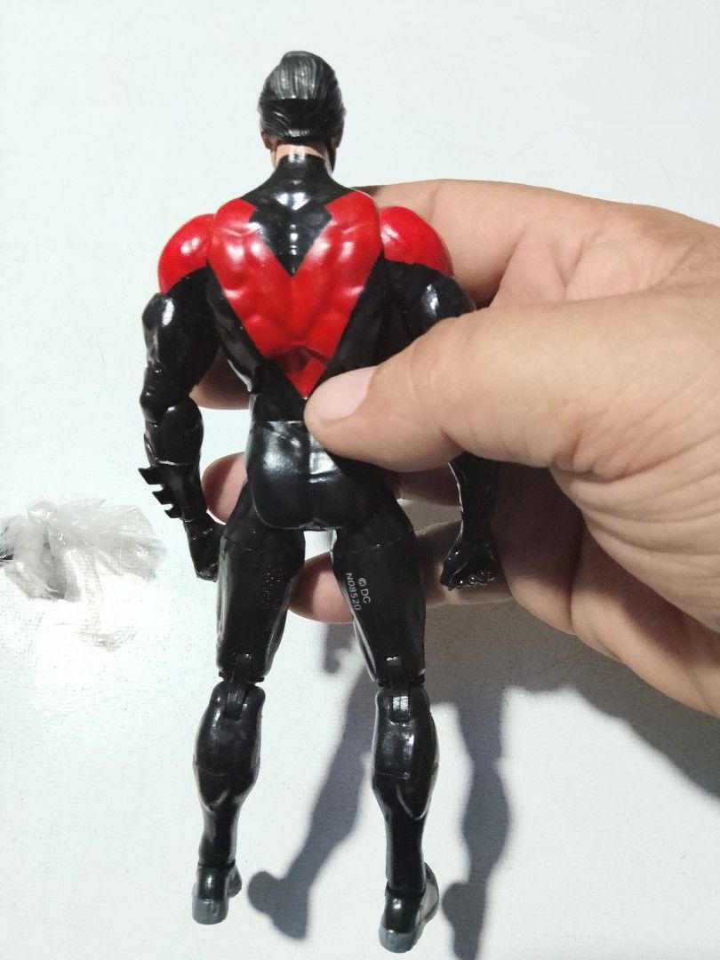 DC Essentials New 52 Nightwing (Category: Figurines & Statues) located in San Pedro. Submitted by verge123 (Listing ID 1460222914, Image 2). Description: loose used hindi bago goods pa po ang kanyang mga joints Original at authentic may taas na 7 inches makinis kinis pa may kasamang maliliit na chopsticks wysiwyg busisiin po mabuti ang pics andiyan na po un mga details ng item ng di na mangtrip ng another pics kung di mo rin namn po tutuluyan bil