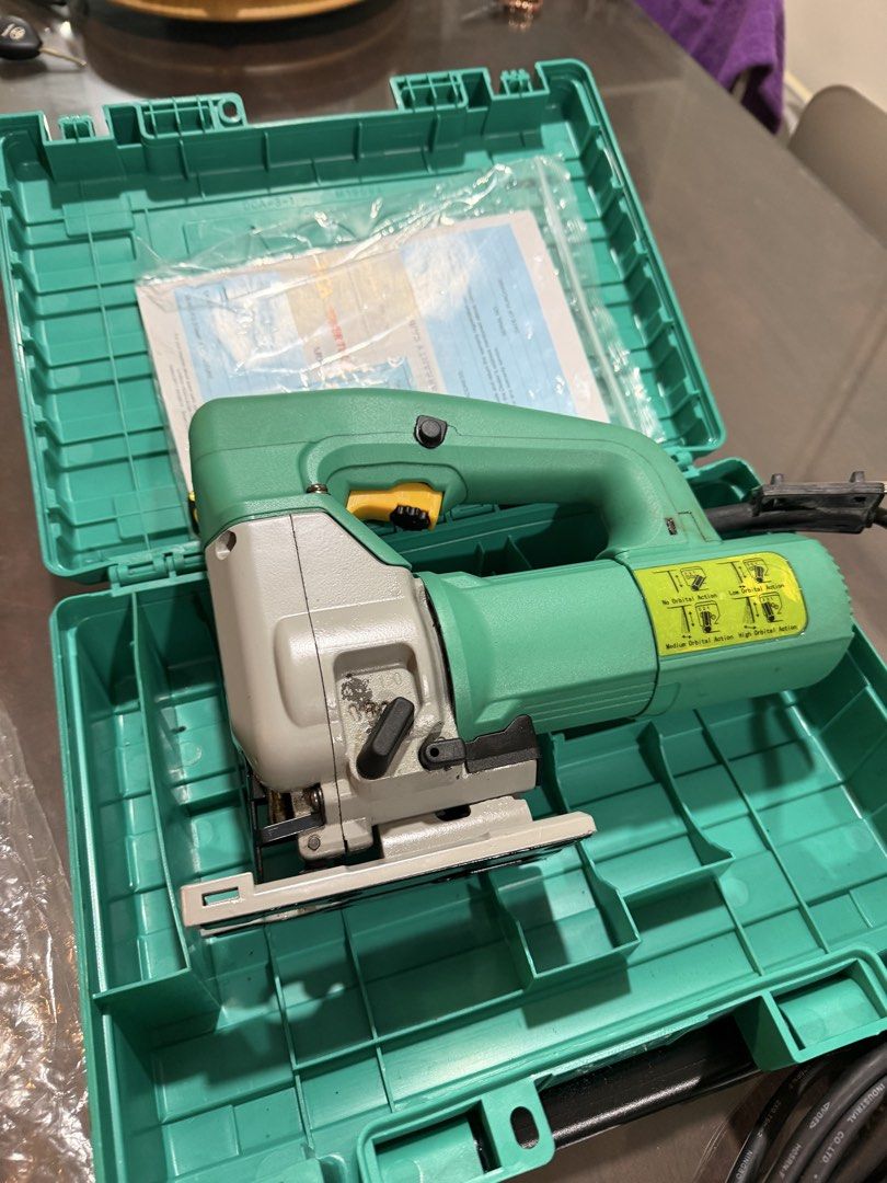 DCA AMQ85 Jig Saw with Case and Accessories (Category: Construction Tools & Equipment) located in Quezon City. Submitted by lucky.chitolu (Listing ID 1460151459, Image 2). Description: for sale only DCA jigsaw cutter AMQ85 model 580W brandnew po binili hindi pa nagamit good as brand new complete with case, screw driver and blades brandnew price 3,300 selling for only 1,800 location zabarte novaliches qc or UP diliman qc rfs no time for DIY projec