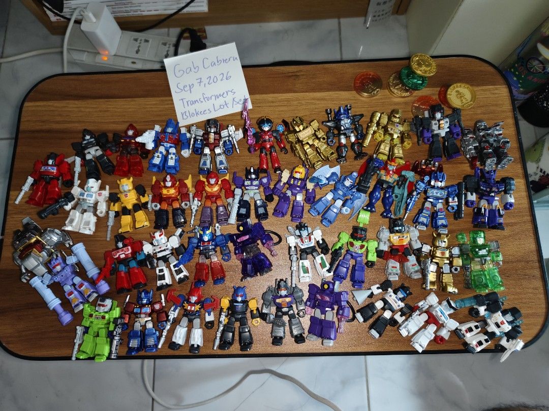 Defender Version Transformer Blokees Set (Category: Action & Battle Toys) located in San Pedro. Submitted by mrtgbrl (Listing ID 1460131762, Image 1). Description: Price is negotiable naman po figures are in good condition, no damages WILL PROVIDE VIDEO IF REQUESTED Comes with their card (SCANNED) 56 PCs, includes super rare characters such as SUPER GALAXY SOUNDWAVE WITH LAZERBEAK, OPTIMUS PRIME, STARSCREAM, GRIMLOCK DINO FORM, OPTIMUS PRIMAL, SU