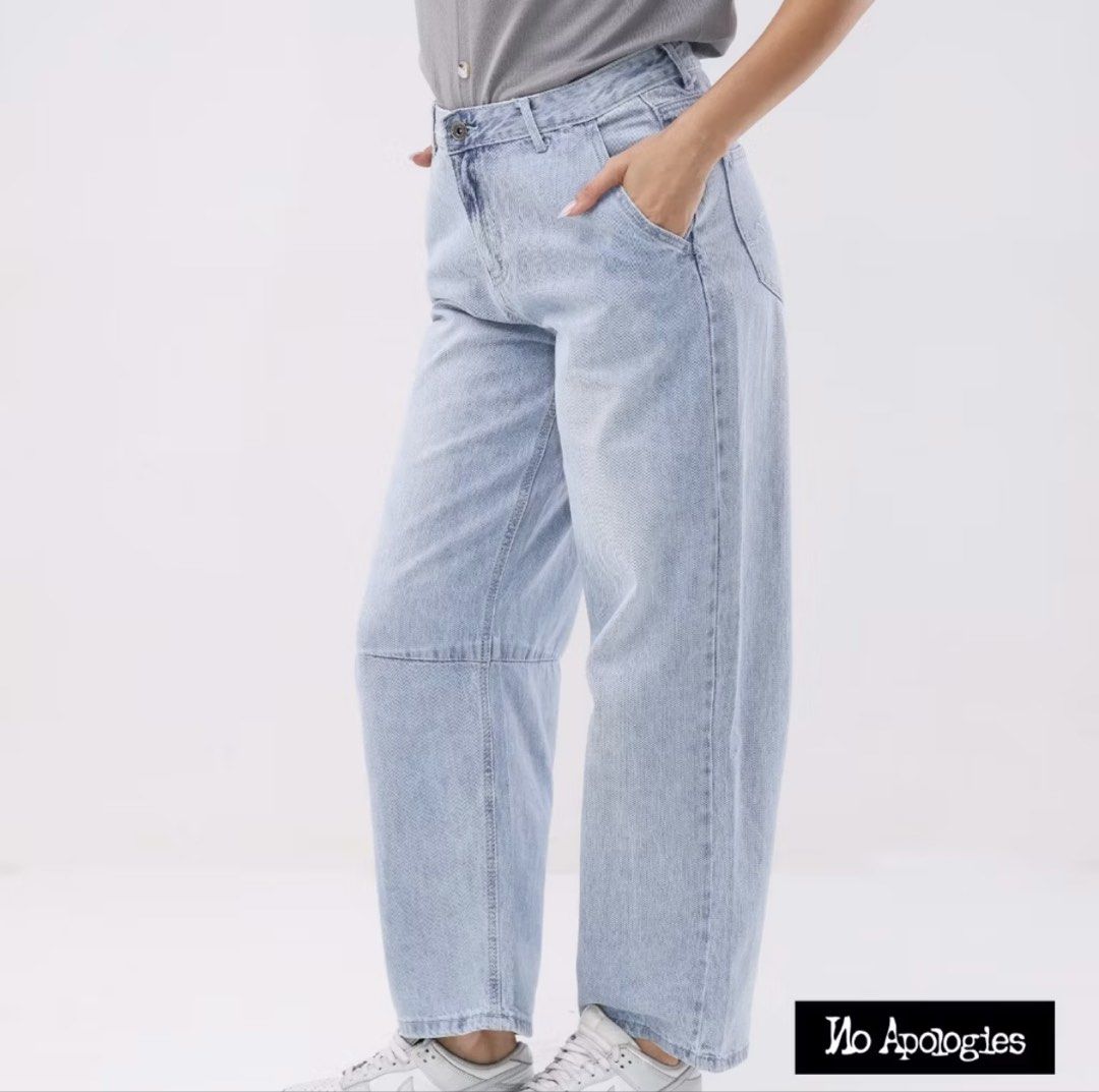 Denim Barrel Baggy Jeans (Category: Jeans) located in Rizal. Submitted by gracefullykept (Listing ID 1460222540, Image 1). Description: - Item: Light Wash Blue / High waist, relaxed wide-leg / barrel fit - Size: S (25-26) - Vibe: Features slanted front pockets and horizontal seam paneling across the knee area. 🚛 MOD: J&T / Lalamove 💰 MOP: GCash 💌 Send a direct message for when worn.