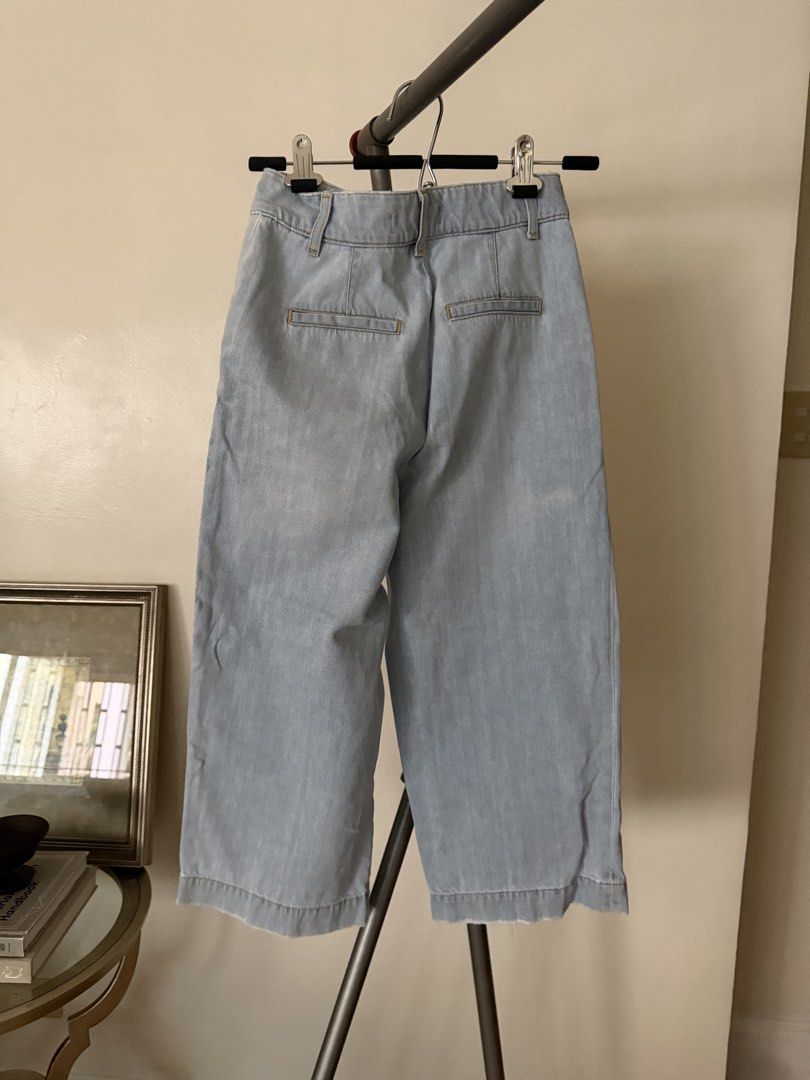 Denim culottes (Category: Jeans) located in Manila. Submitted by thriftfactor (Listing ID 1460166274, Image 2). Description: .