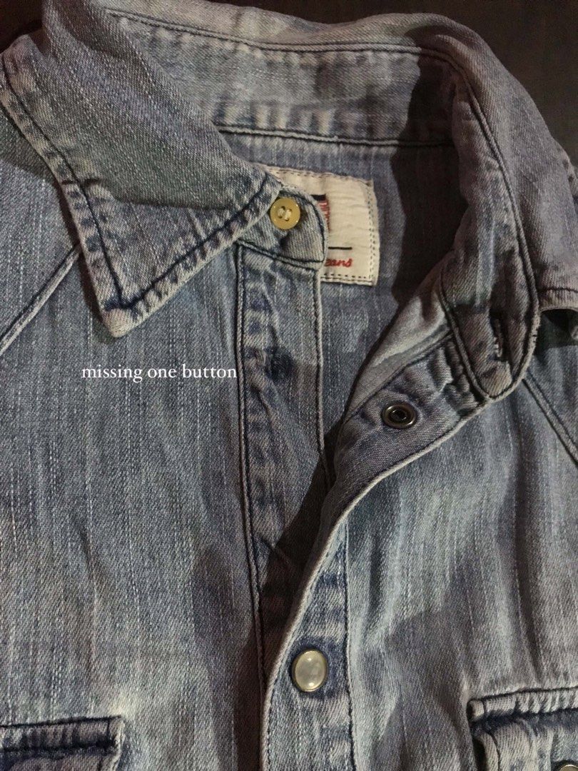 Denim Vest (Category: Sleeveless) located in Rizal. Submitted by ninaikomaui (Listing ID 1460176632, Image 3). Description: (actual color may vary due to lighting) PRELOVED | Used once only. » no COD, payment first » buyer will shoulder shipping fee » no return/exchange/refund 📍 Rodriguez, Rizal.