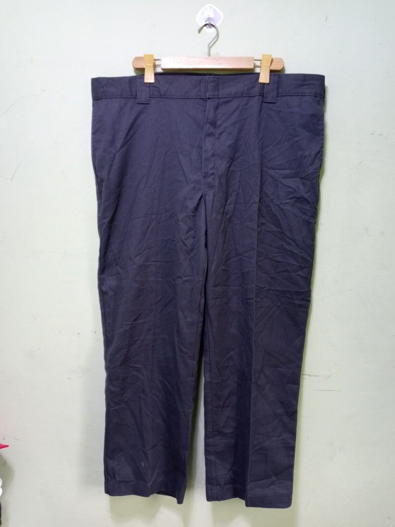 Dickies 874 Flex Original Fit Work Pants 44x32 (Category: Trousers) located in Manila. Submitted by onewikstraight (Listing ID 1460141997, Image 2). Description: - Dickies 874 Flex Work Pants - Original Fit - Size: 44W - Color: Dark gray - Material: Cotton/Polyester Blend - Origin: Made in Mexico - Features: Durable, Comfortable, Zipper Fly Closure - Perfect for Work or Casual Wear pm 📨📥 1200+sf.