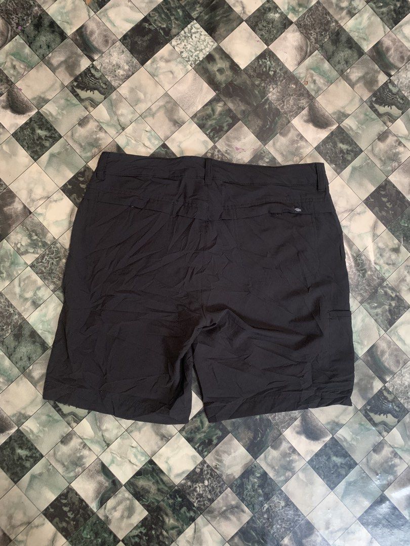 Dickies cool temp short (Category: Shorts) located in Cebu City. Submitted by tangubrhia45277 (Listing ID 1460228668, Image 2). Description: Diekies short Size 32 L18 As new.