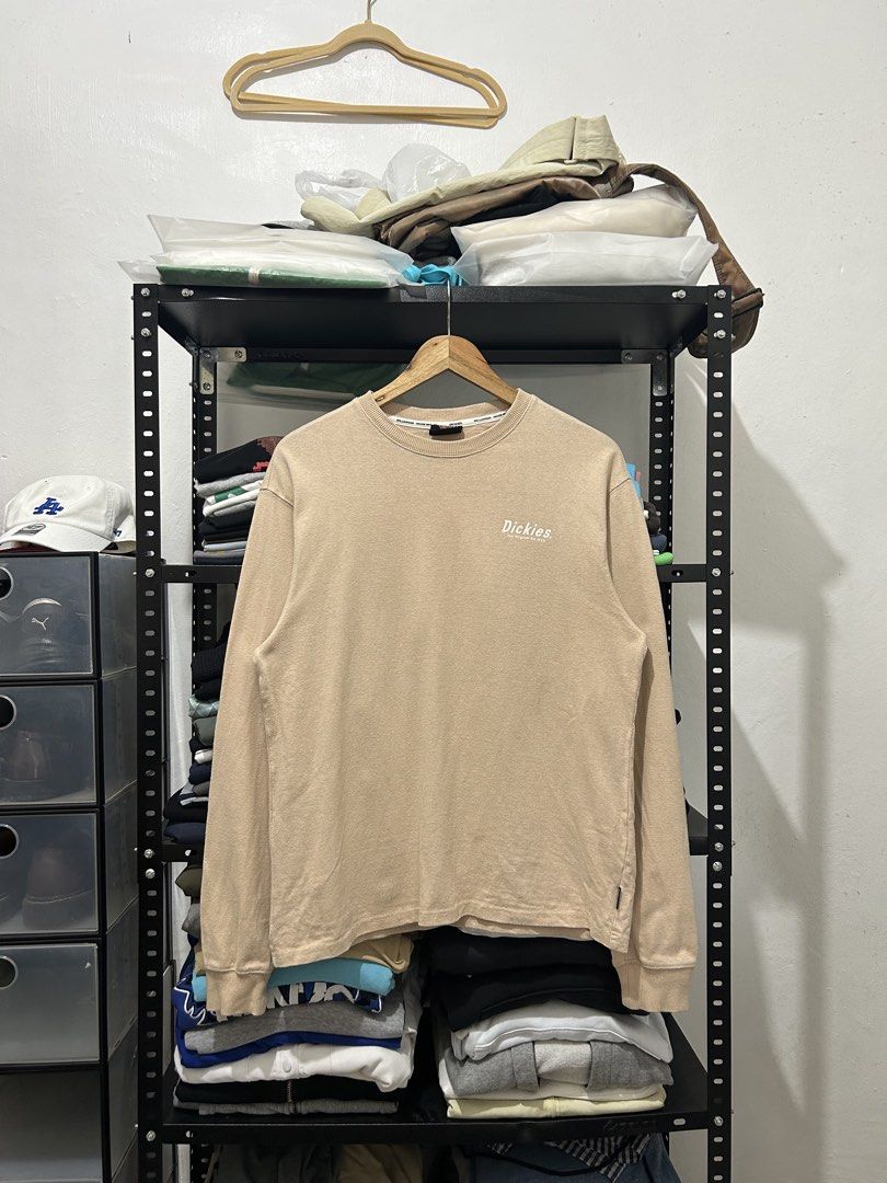 Dickies longsleeves (Category: Tshirts & Polo Shirts ) located in Cavite. Submitted by arvinroderos (Listing ID 1460150811, Image 1). Description: Dickies longslevees 21x26.5 as new 350.