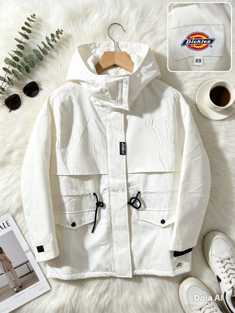 Dickies White Hooded Jacket XS (Category: Coats, Jackets and Outerwear) located in Manila. Submitted by momofunodos (Listing ID 1460176883, Image 1). Description: - White Dickies jacket with hood - Drawstring waist for adjustable fit - Two front pockets with button closure - Lightweight material, ideal for layering - Perfect for casual everyday wear.