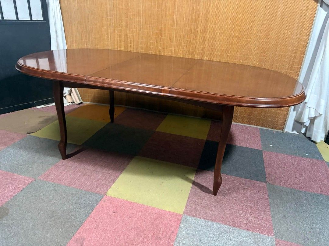 Dining table (Category: Tables & Sets) located in Meycauayan. Submitted by marygracecasimiro (Listing ID 1460190202, Image 2). Description: 😍ANGGANDA!!! NAEEXTEND BONGGA!!! MARUNI Versailles EXTENDABLE Oval Dining Table Original MARUNI Woodworking Versailles Series SOLID WOOD!!! 6 to 8-SEATER!!! Classic European Design Price : 15k ✅ *SEE VIDEO COMMENT Standard size (not lowered) 60L to 80L x 41W x 29H inches In VERY good condition ♥️.